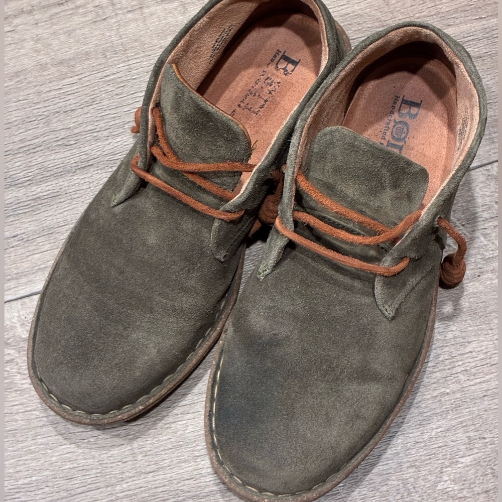 Born Men’s Olive Suede Chukka Boots with Brown Laces